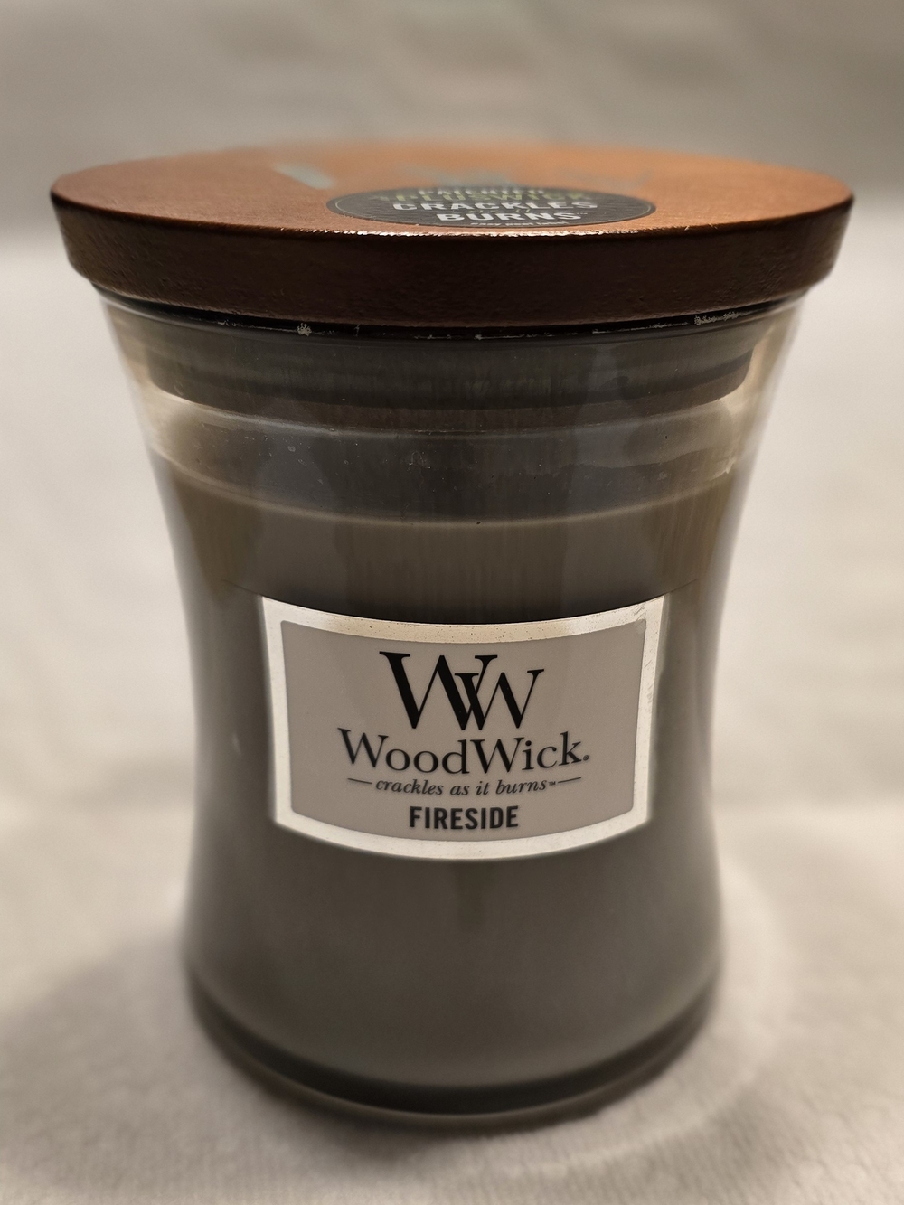 Woodwick Fireside Crackling Candle - Gray Glass with Brown Wood Lid